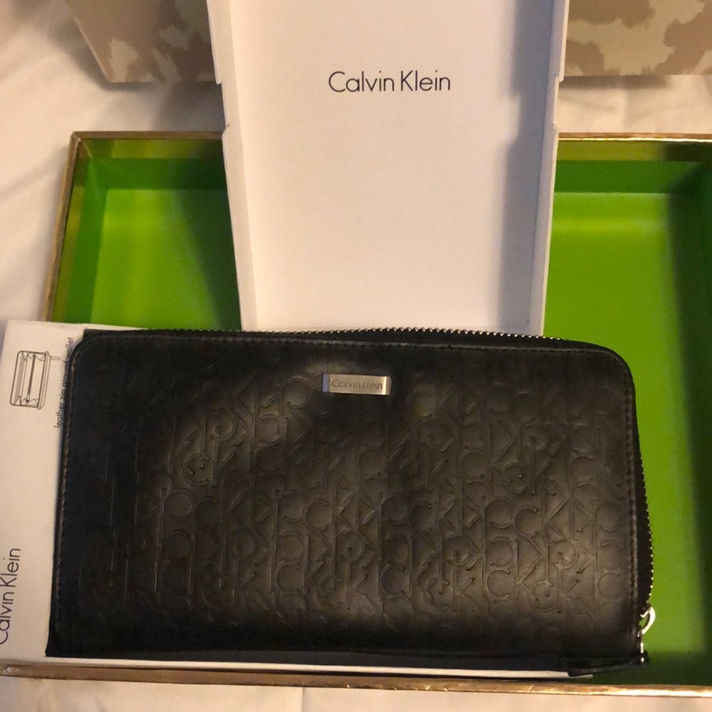 Woman wallet